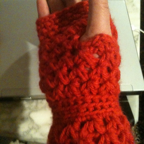 Fingerless Mittens - Picture 5 of 8